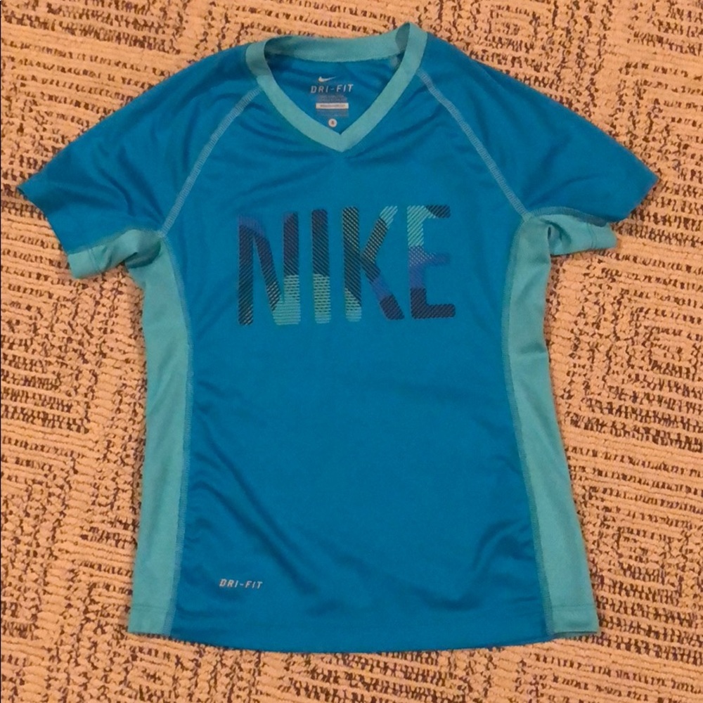 Nike t-shirt